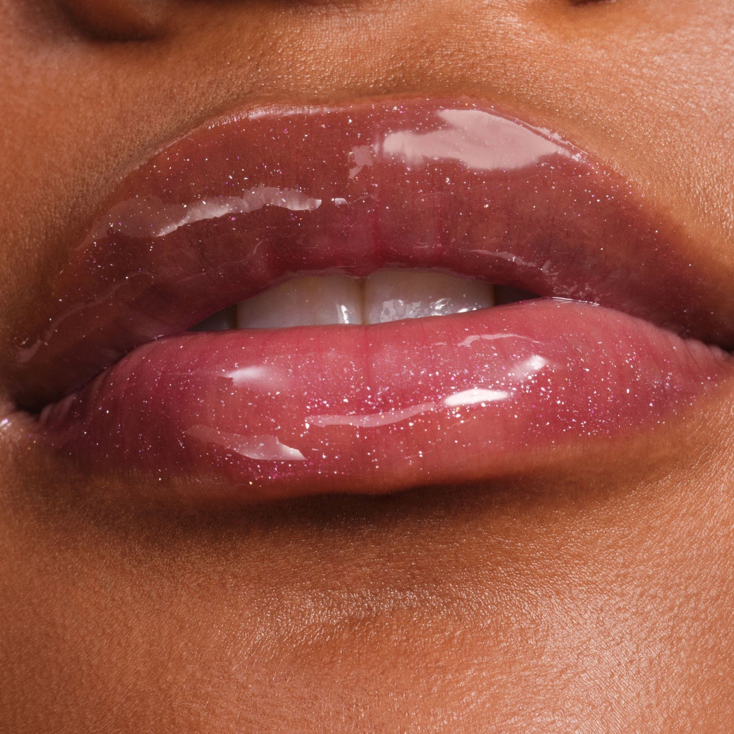 phyto-glow-lip-balm-shimmer-solar-t1 NATR-60145-Phyto-Glow-Lip-Hover-Solar.jpg